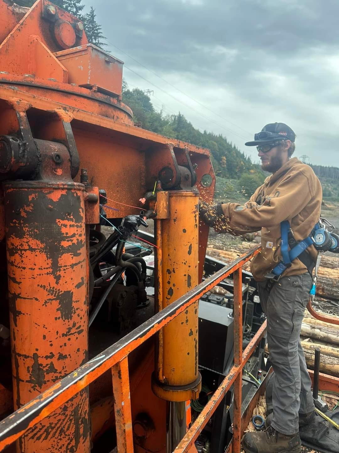 Welding and fabrication work photo 4